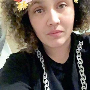 Meet your Posher, Desiree